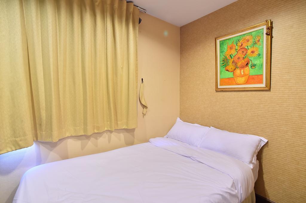Take A Rest Hotel Bangkok Room photo
